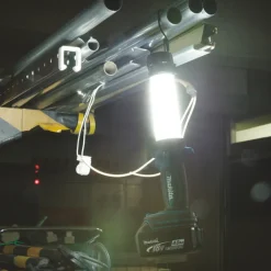 Makita DML806 Arbetslampa 18V, 620 lumen