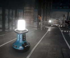 Makita ML010GZ Arbetslampa 18V•40V, 5500 lumen